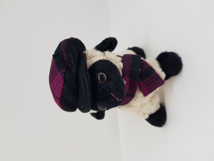 ST6 Soft sheep with scarf and hat